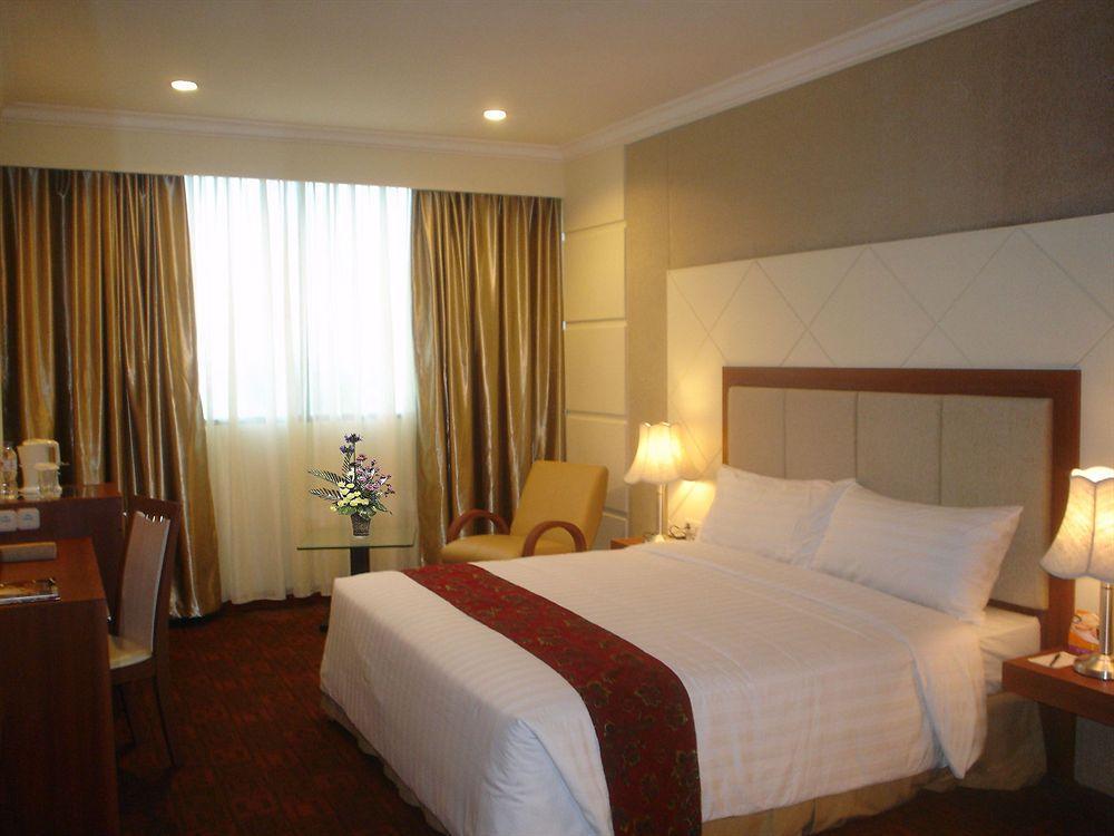 Singgasana Hotel נקסר מראה חיצוני תמונה