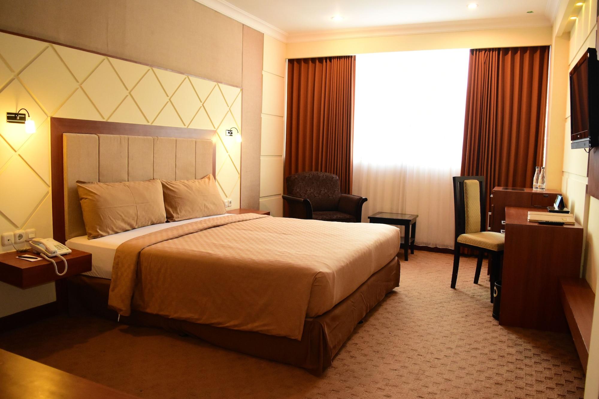 Singgasana Hotel נקסר מראה חיצוני תמונה