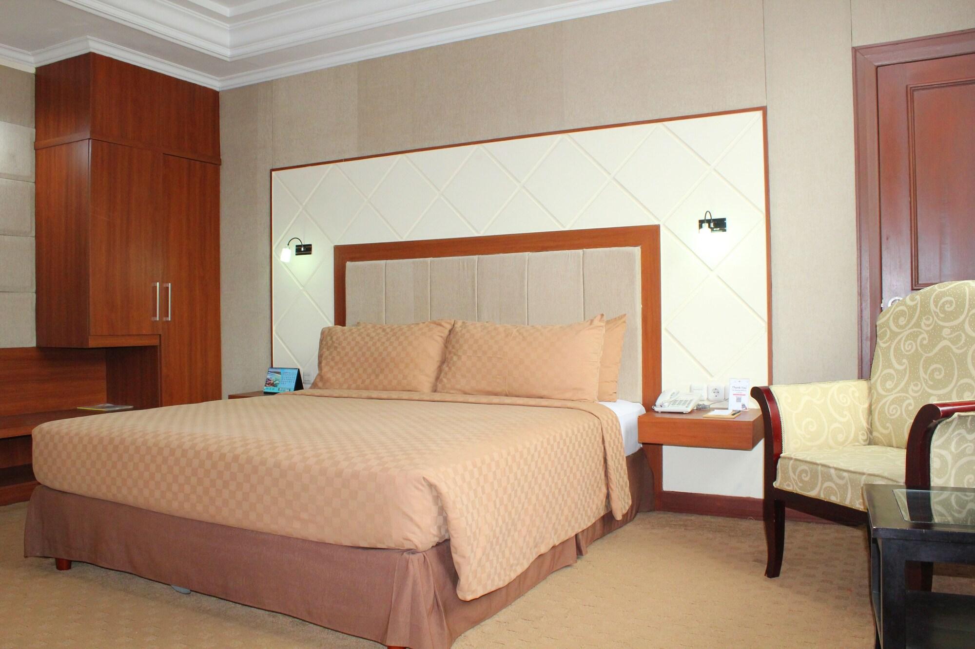 Singgasana Hotel נקסר מראה חיצוני תמונה