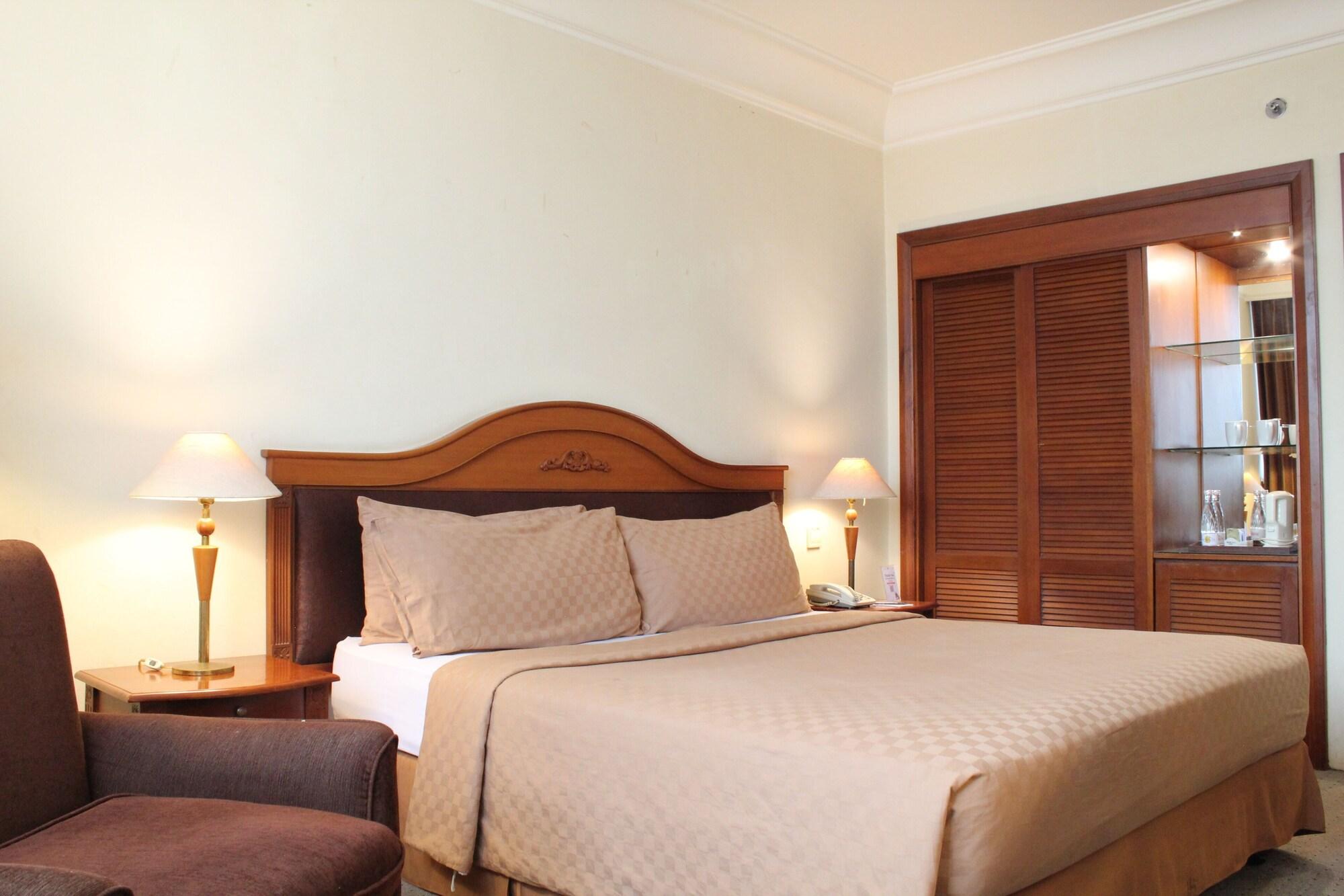 Singgasana Hotel נקסר מראה חיצוני תמונה