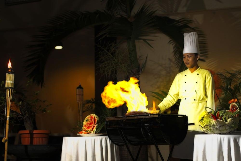 Singgasana Hotel נקסר מראה חיצוני תמונה