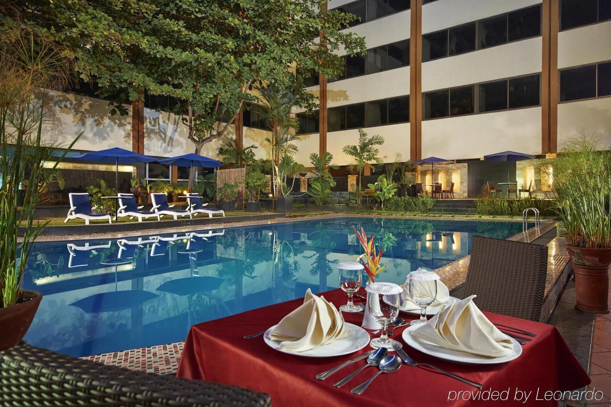 Singgasana Hotel נקסר מראה חיצוני תמונה