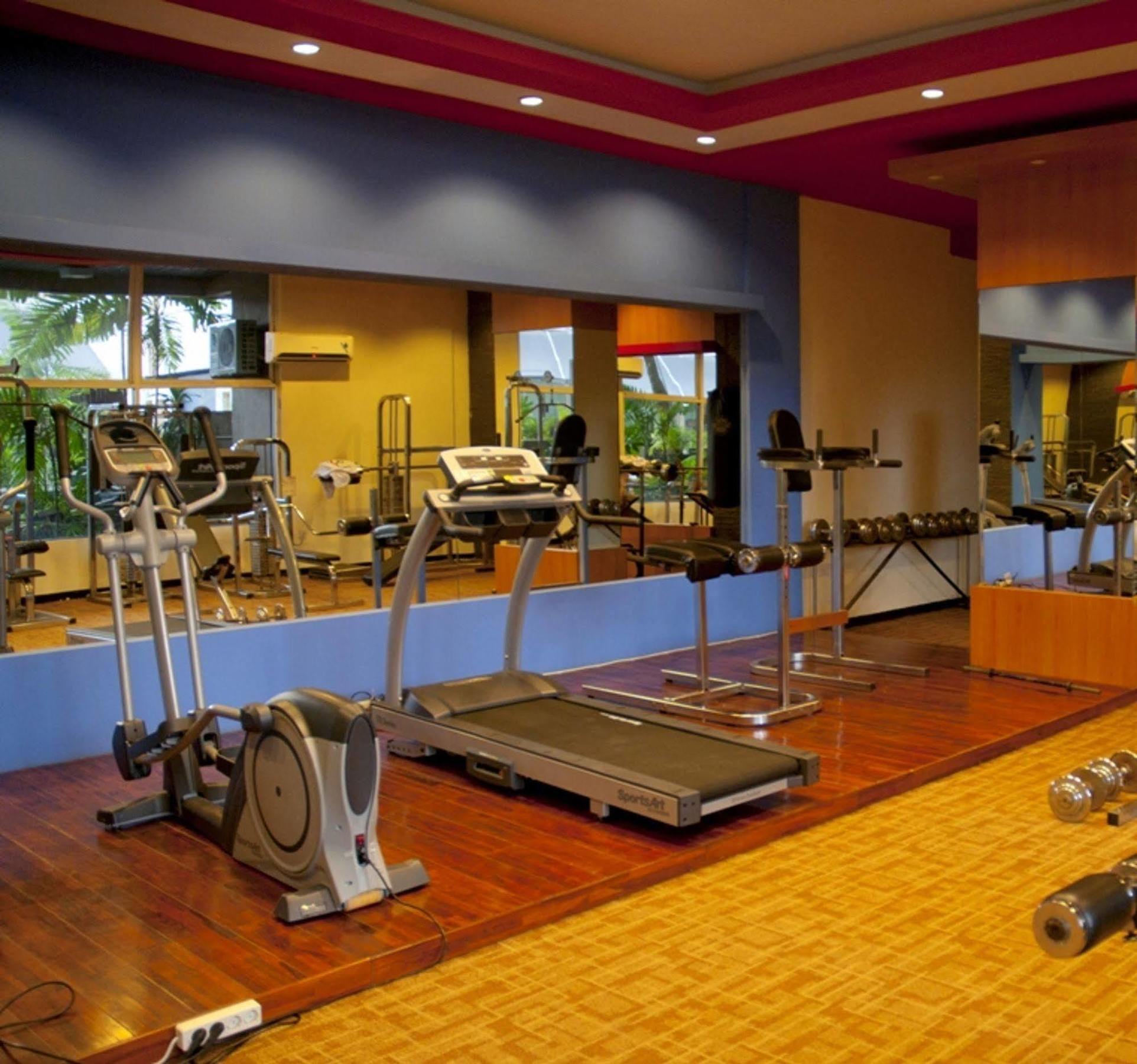 Singgasana Hotel נקסר מראה חיצוני תמונה