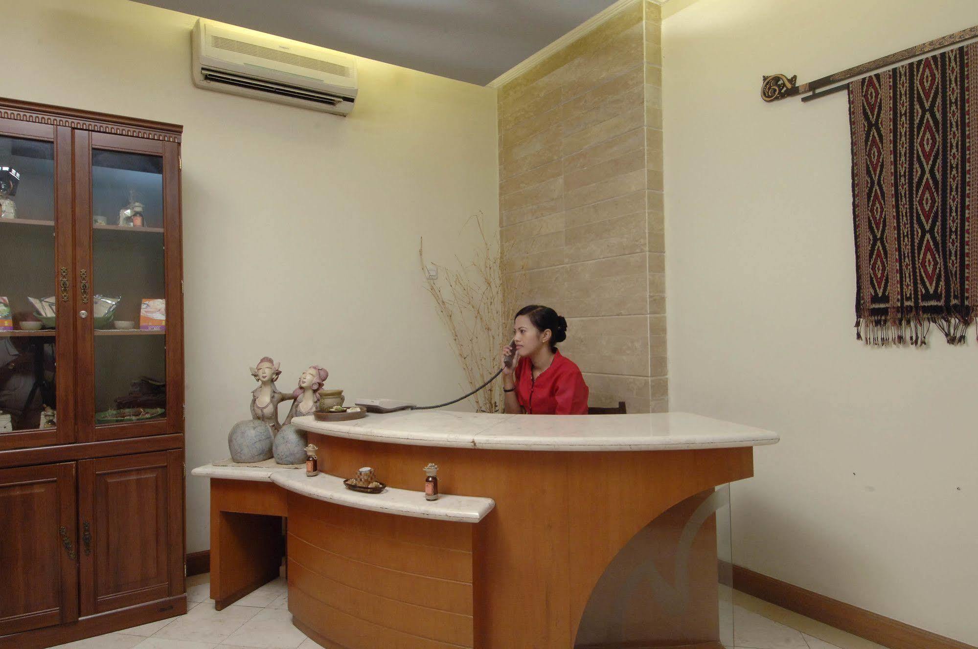 Singgasana Hotel נקסר מראה חיצוני תמונה