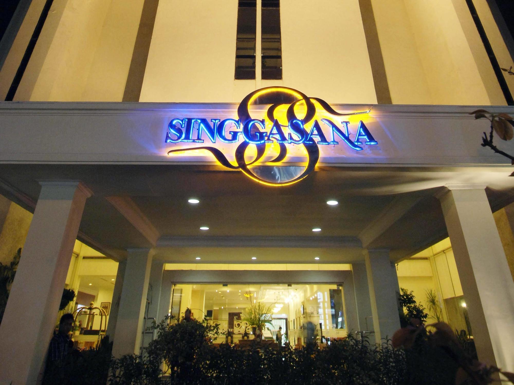 Singgasana Hotel נקסר מראה חיצוני תמונה