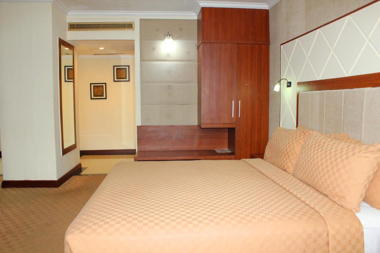 Singgasana Hotel נקסר מראה חיצוני תמונה